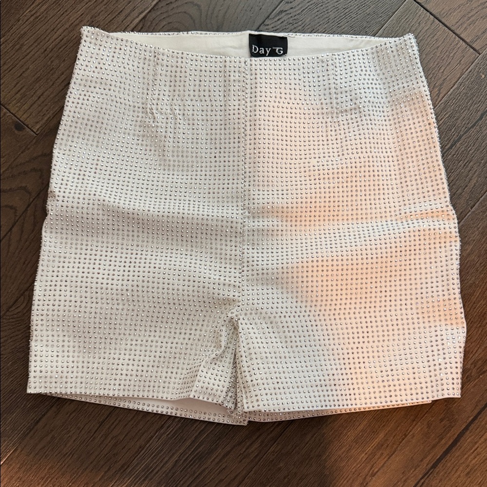 Day G High Waist Cream Shorts